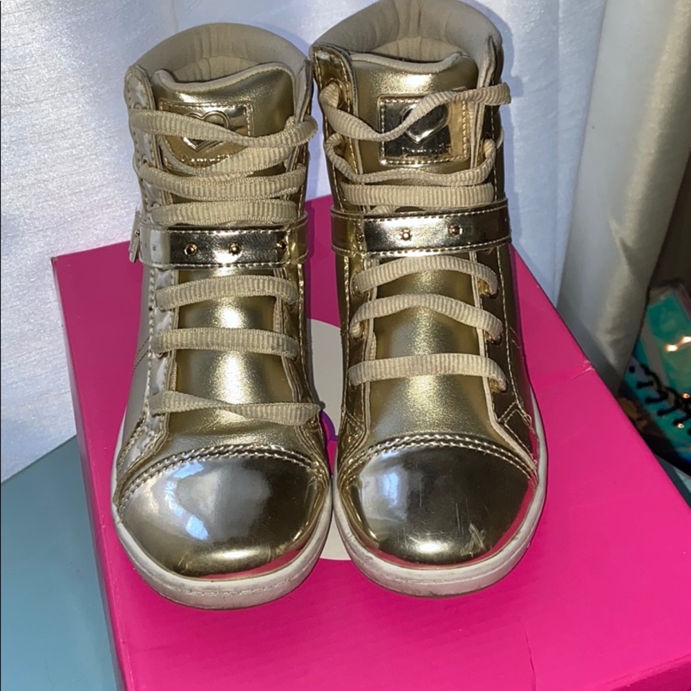 Gold girls shoe size 12.5